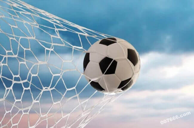 猛龙vs独行侠首节平分秋色，巴恩斯贡献9分