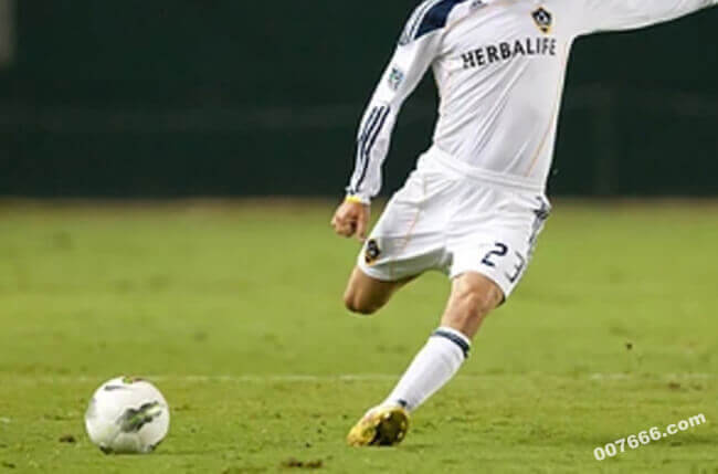 马克西分享76人新篮球文化要求全场拼搏